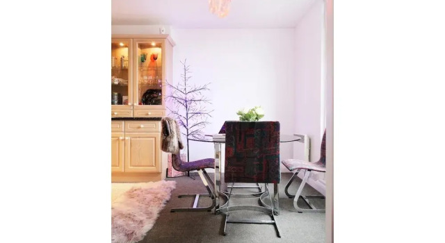 2-br Flat For 4 in Gated Complex With Pool, Varaa Huoneisto Asunnot kohteessa Merseyside, Huoneisto