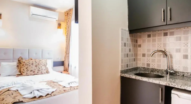 Студия Camelot Apartment