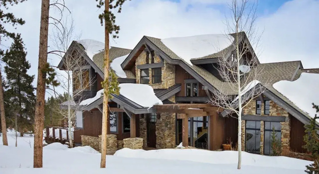 Gold Run Getaway 5 Bedroom Home by RedAwning, Rezerwuj Dom wakacyjny Hotele w Vail Ski z parkingiem, Parking