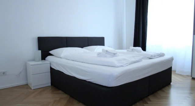 Апартаменты Superior с 3 комнатами Edelweiss City Apartments State Opera