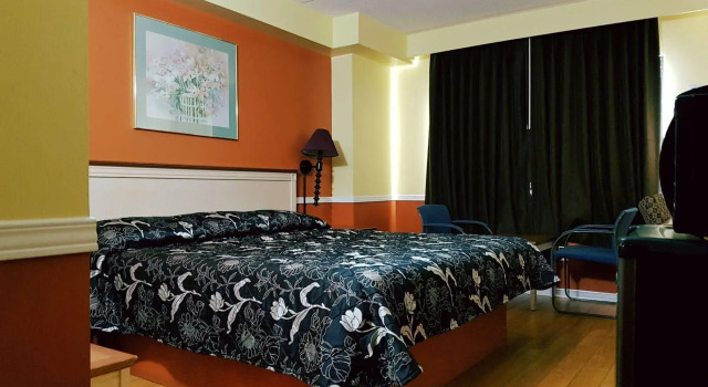 Budget Inn 2000, Varaa Hotelli Hamilton 