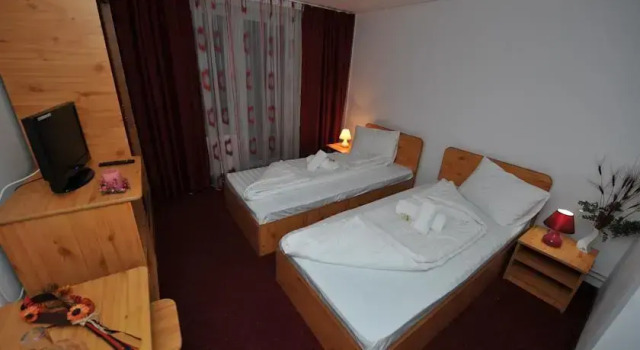 Cabana Pegas, Varaa Hotelli Lupeni 