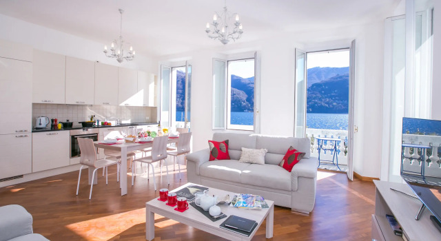 Villa Larius Balcone, Buchen Sie Villa Carate Urio Comer See