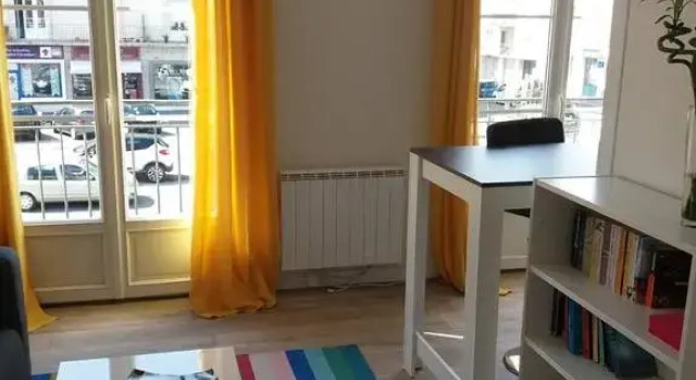 Апартаменты Appartement sur l’ile de Saumur