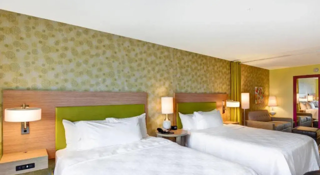 Четырёхместный люкс Home2 Suites By Hilton Helena