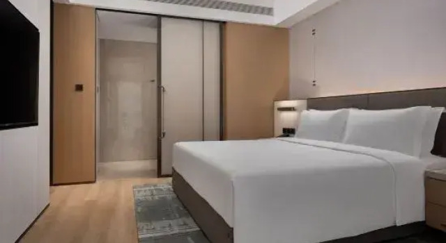 Люкс Superior New World Jinzhou Hotel