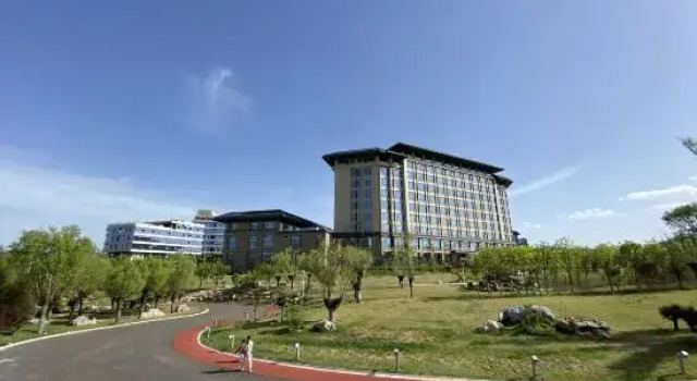 Luyi Garden Hotel, Book Hotel Hoteller i Yanan med pool, Swimmingpool