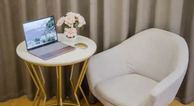 Люкс Home Inn (Shanghai Hongqiao Railway Station Huaxiang Road)