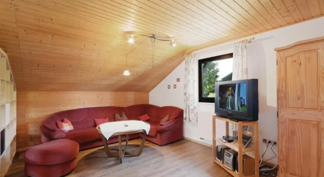 Beautiful Home in Thalfang With 4 Bedrooms, Book Hotel Thalfang 