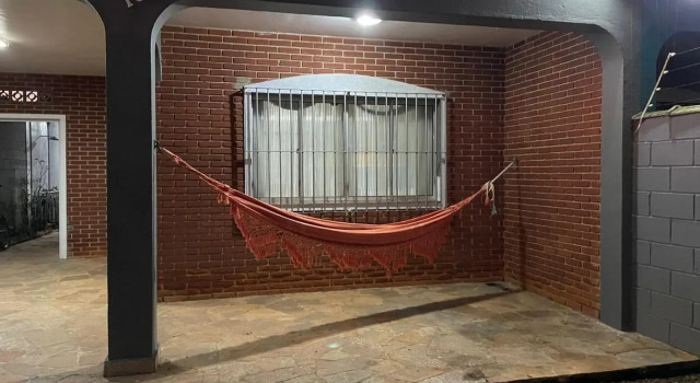 Casa frente ao mar/pé na areia no Indaiá até 18 pessoas