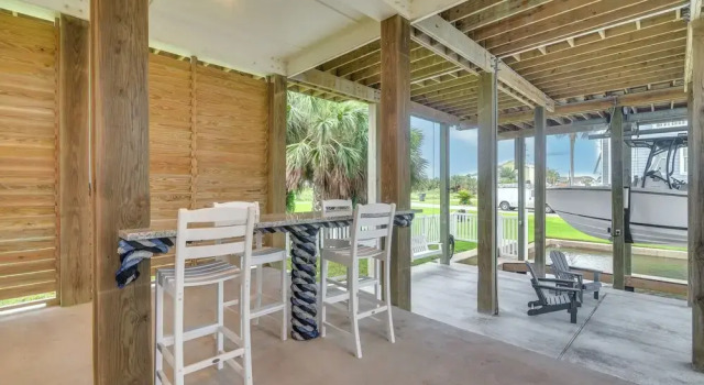 Коттедж Walk to Sea Isle Beach! Canal-front Gem w/ Pool