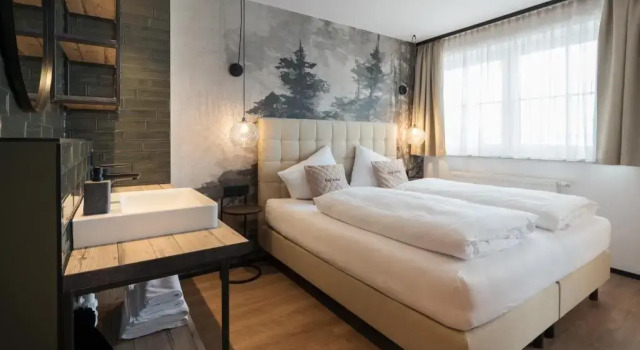 Номер Deluxe Alpendorf Hotel Stern