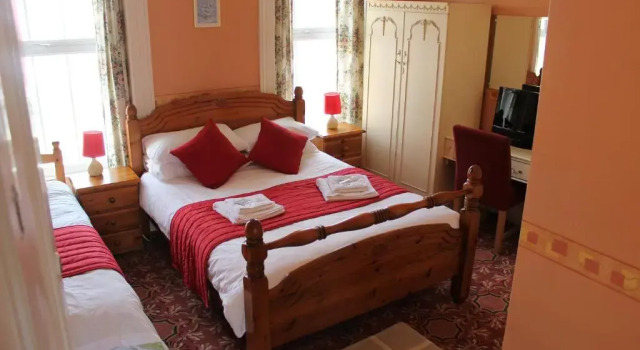 Семейный номер Standard Middlegate Hotel