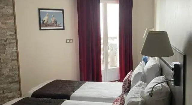 Четырёхместный номер Comfort Logis Hôtel Restaurant Panorama