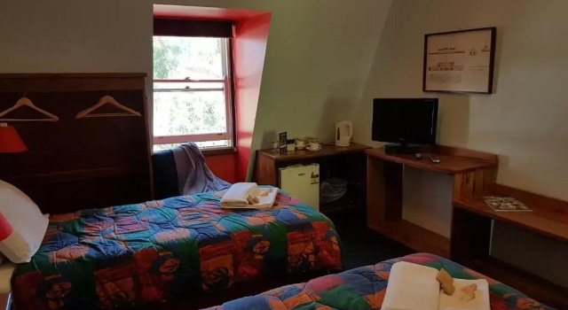 Трёхместный номер Standard Admiral Stirling Inn