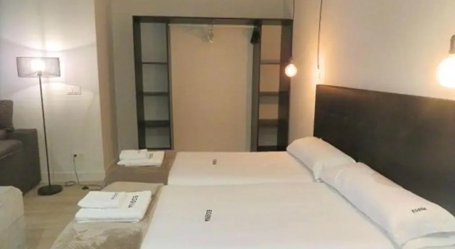 Apartamentos Itxaropena Zarautz by Egona, Book Hotel Zarautz 