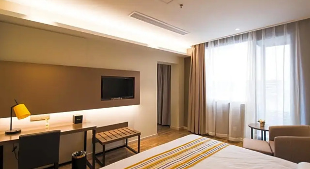 Двухместный номер Business Home Inn Shanghai Pudong Airport Chuansha Subway Station