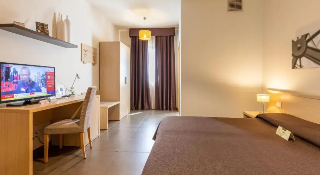 Двухместный номер Standard Hotel Torre Del Sud