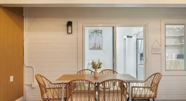 Steps to the Beach, 2 Units w/ Patio, Fire Pit Pacific Coast Highway Buyout, Забронировать Дом для отпуска Хантингтон-Бич 