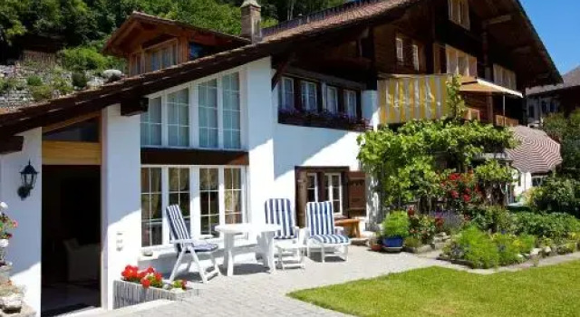 Apartment Am Brienzersee by Interhome, Prenota Appartamento Brienzwiler 