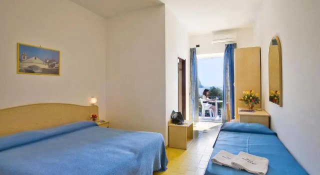 Двухместный номер Standard с видом на море Hotel Riva del Sole