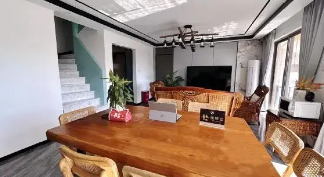 Shiguanghui, Book Hostel Sanya Hainan