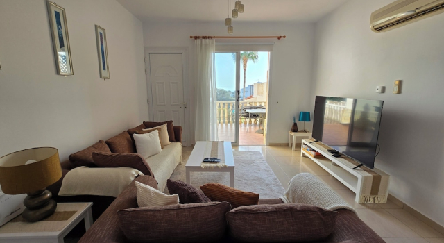 2 Bed Townhouse in Peyia Paradise, Boek Vakantiehuis Peyia Paphos