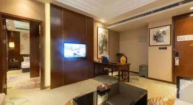 Люкс Business Deyang Defulai Hotel