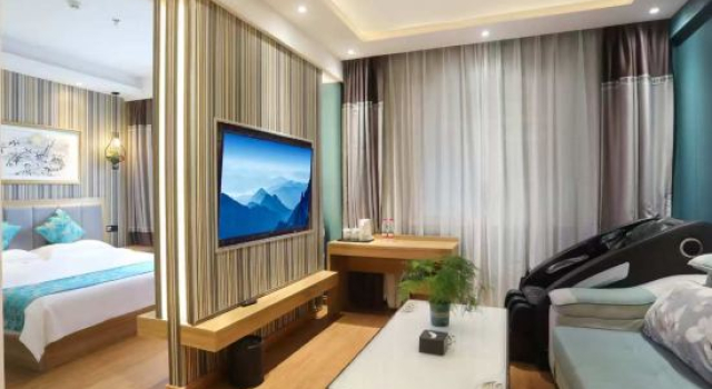 Люкс Deluxe Qieman Theme Hotel (Shangqiu Railway Station Normal College)