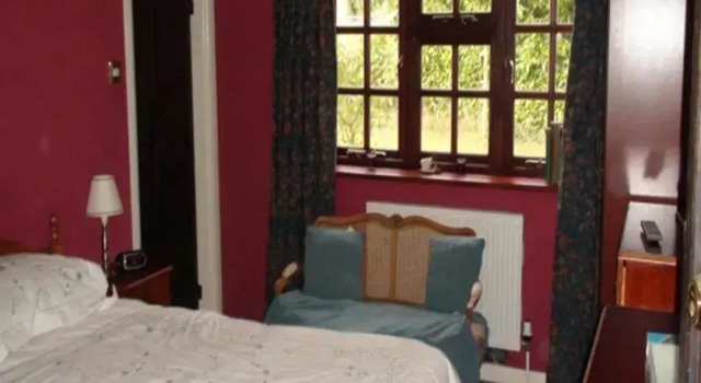 Thatch Cottage Guest House, Boek Pension Hotels in Merseyside met zwembad, Zwembad