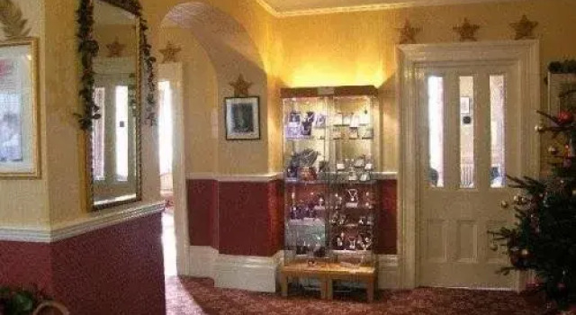 Daunceys Hotel, Забронировать Отель Отели Англии с завтраком, Завтраки
