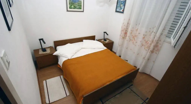 Apartments Mira