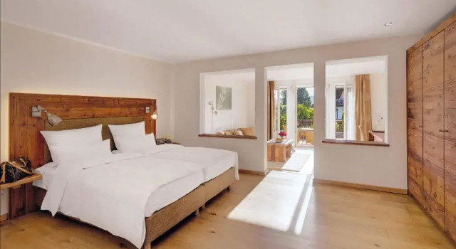 Номер Deluxe ADLER HÄUSERN Gourmet & Spa Hotel