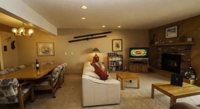 Snowdance Condominiums 2 Bedroom Apartment by Key to the Rockies