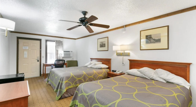 Standard quadruple chambre Georgetown Lodge