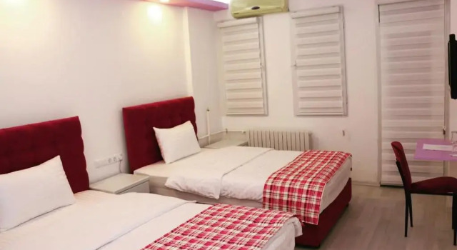 Люкс с балконом ECS Suw Hotel