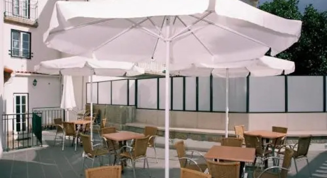 Hotel Monteneve, Забронировать Отель Говея Beira Interior Norte
