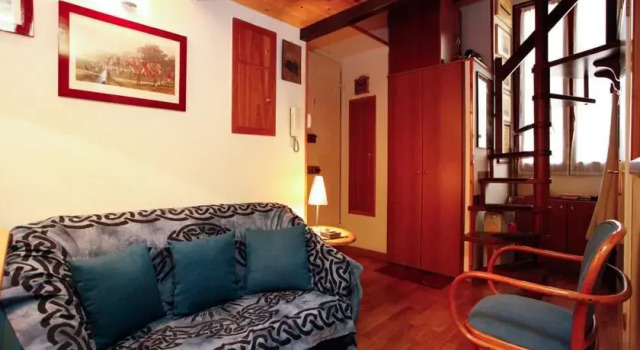 Loft Mercede, Prenota Hotel Spagna Roma