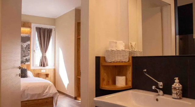 Garni Le Grigne, Book Hotel Hotels in Lecco with a Pool, Swimming Pool