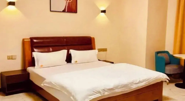 Colony Club Resort & Casino (The old Palm Spring Resort), Prenota Resort Monrovia Greater Monrovia