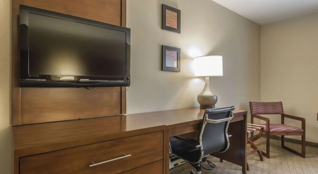 Четырёхместный номер Standard Comfort Inn