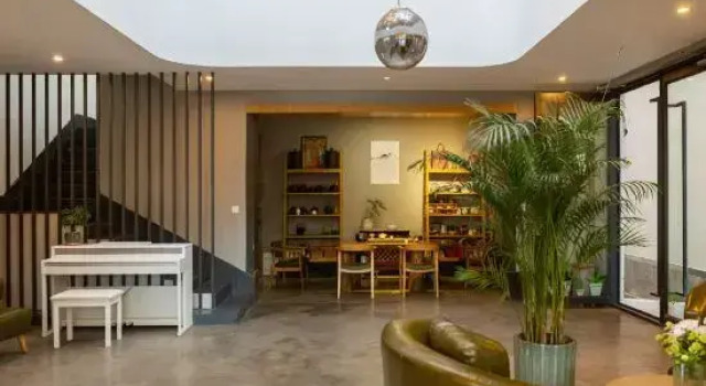 Dali Calling, Varaa Hotelli Hotellit da pysäköinnillä, Pysäköinti