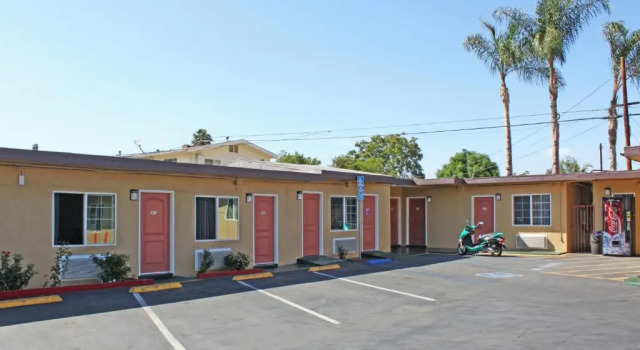 Royla Motel, Prenota Motel Pomona Los Angeles Metropolitan Area