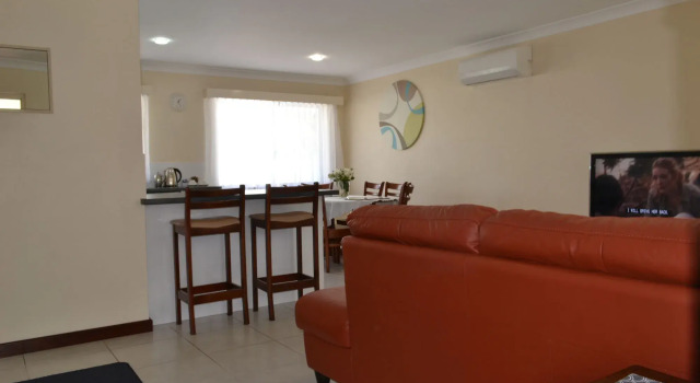Dolphin Lodge Albany - Self Contained Apartments at Middleton Beach, Забронировать Апартаменты/квартира Олбани Западная Австралия, рядом с Национальный центр АНЗАК
