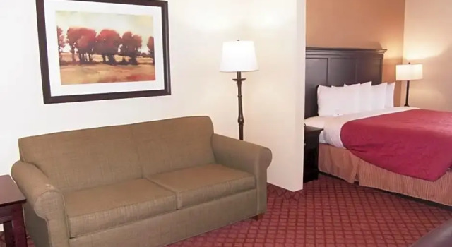 Двухместный люкс Country Inn & Suites by Radisson, Oklahoma City at Northwest Expressway, OK