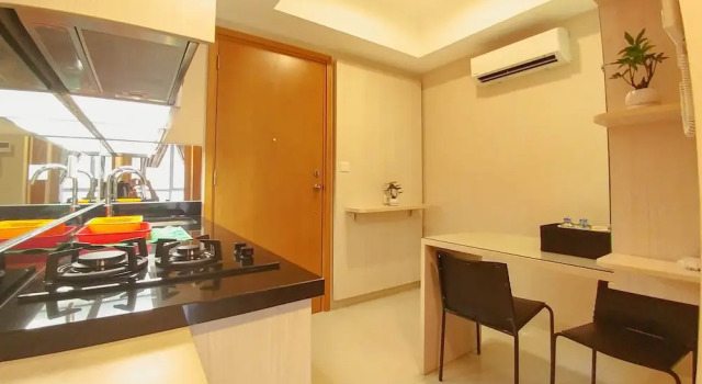 Comfortable 1 Br The Mansion Kemayoran Tower Gloria, Book Hotel 3-Star Hotels in Jakarta Province, 3*