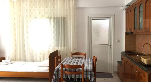 Семейный номер Standard с балконом Dine Hotel
