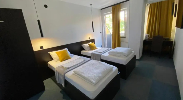 Двухместный номер Standard 4 Rooms Apartments,free garage parking for motorcycles