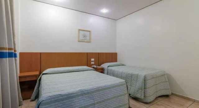 Трёхместный номер Standard Cinelandia Hotel
