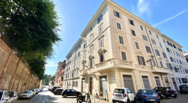 Vacanze Romane Colosseum